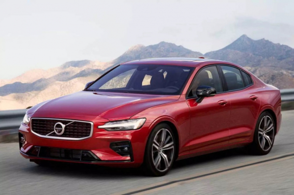 Volvo отказалась от седана S60 ради нового электрокроссовера