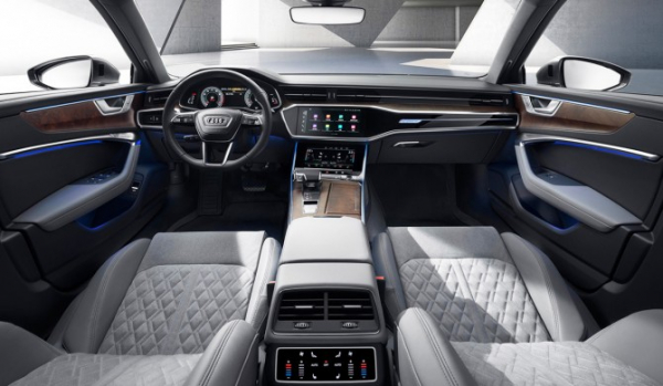 Audi представила обновленный седан A6 Audi представила обновленный седан A6