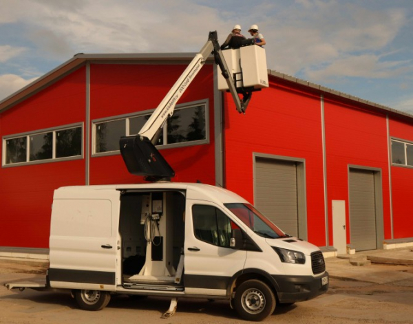 В России представлена самая высокая спецверсия Ford Transit