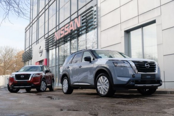 В России начались продажи нового Nissan Pathfinder