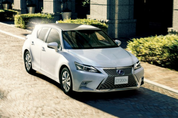 Lexus CT получил «прощальную» спецверсию