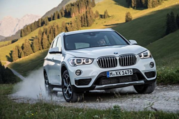 Около 900 кроссоверов BMW X1 и X2 попали под отзыв в России