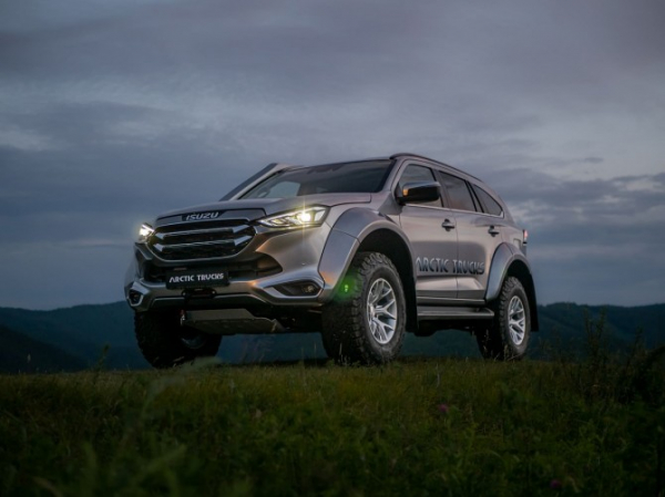 Внедорожник Isuzu MU-X представлен в версии Arctic Trucks