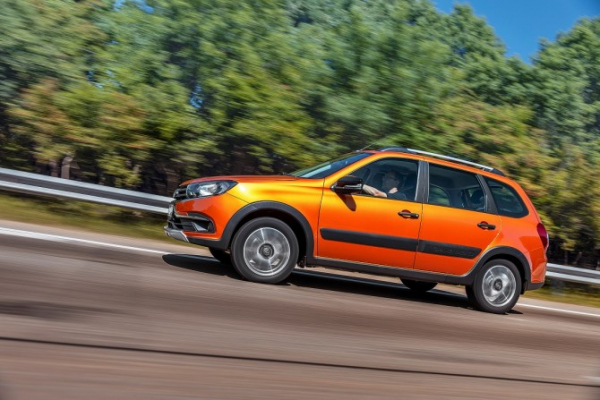 LADA Granta Cross вернулась на конвейер и подешевела на 13%