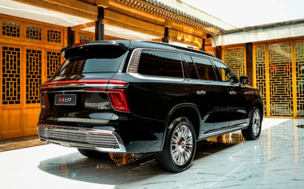 Китайский Hongqi представил флагманский внедорожник LS7