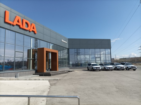 Стали известны самые популярные модели LADA в октябре 2022 года