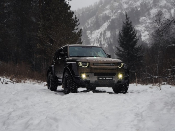 Land Rover Defender получил «экстремальную» версию от Arctic Trucks