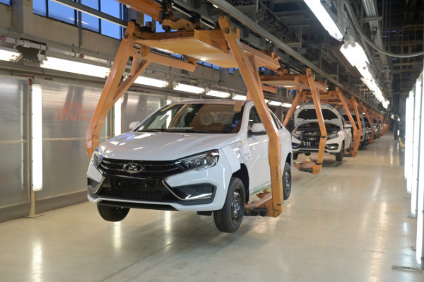 АВТОВАЗ объявил рабочими субботы 20 и 27 мая для линии сборки LADA Vesta NG