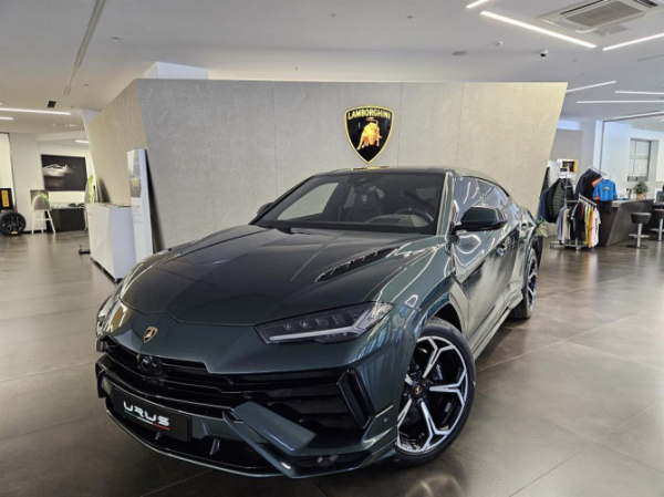 Lamborghini Urus в 2023 году стал самым популярным люксовым автомобилем в России