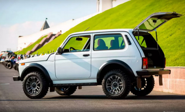 Внедорожник LADA Niva Sport со 120-сильным мотором появится в 2024 году