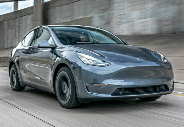 Электрокроссовер Tesla Model Y в марте стал бестселлером в Европе