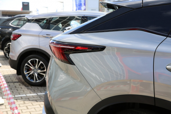 Продажи новых легковых автомобилей в России в апреле 2025 года