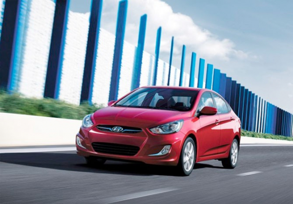 Hyundai отзывает около 100 тысяч автомобилей в России Hyundai отзывает около 100 тысяч автомобилей в России