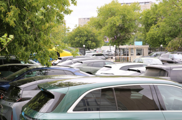 Импорт новых автомобилей в июне упал на 63%, а подержанных – вырос на 20%