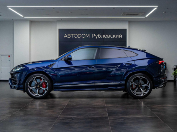 Lamborghini Urus в октябре стал самым популярным люксовым автомобилем с пробегом