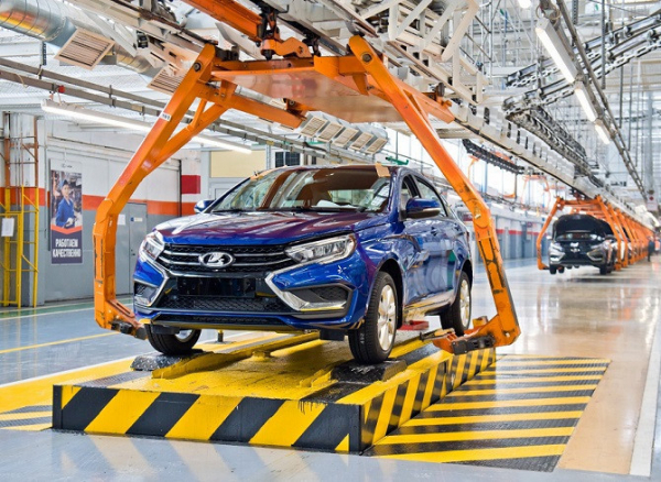АВТОВАЗ может выпустить около 400 тысяч автомобилей в 2026 году