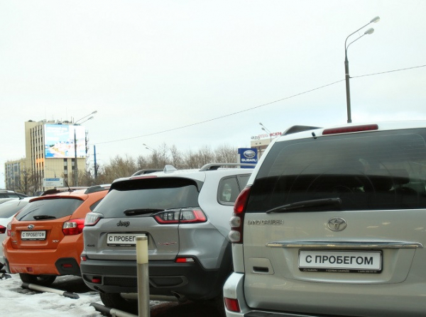 Рынок легковых автомобилей с пробегом в России в 2025 году и в декабре