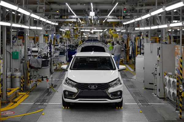 «Автозавод Санкт-Петербург» раскрыл планы выпуска автомобилей LADA Iskra в 2026 году