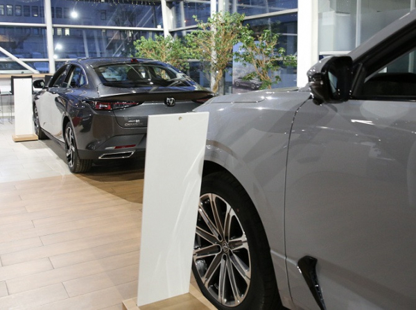 Продажи новых легковых автомобилей в январе 2026 года