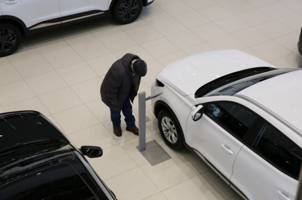 Российский авторынок в феврале вырос на 2,5% Российский авторынок в феврале вырос на 2,5%