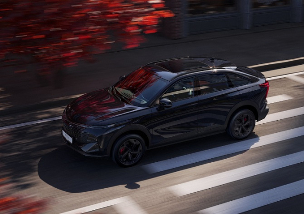 В РФ стартовали продажи обновленного купе-кроссовера Haval F7x