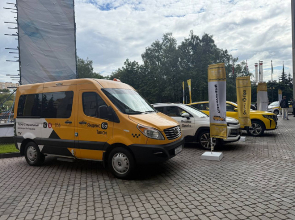 Каждое десятое автотранспортное средство в России оформлено на юрлицо