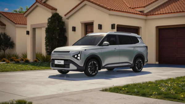 Компактвэн Kia Carens стал доступен для заказа в РФ от 2,36 млн рублей Компактвэн Kia Carens стал доступен для заказа в РФ от 2,36 млн рублей