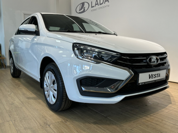 АВТОВАЗ назвал главных конкурентов седана LADA Vesta с вариатором