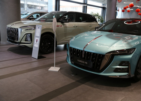 Продажи новых автомобилей в июле оказались рекордными в 2026 году Продажи новых автомобилей в июле оказались рекордными в 2026 году