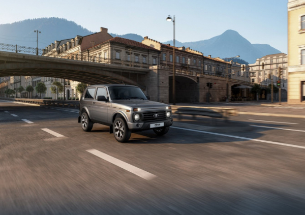 LADA NIVA Legend стала доступна в специальных версиях Urban и [BLACK]