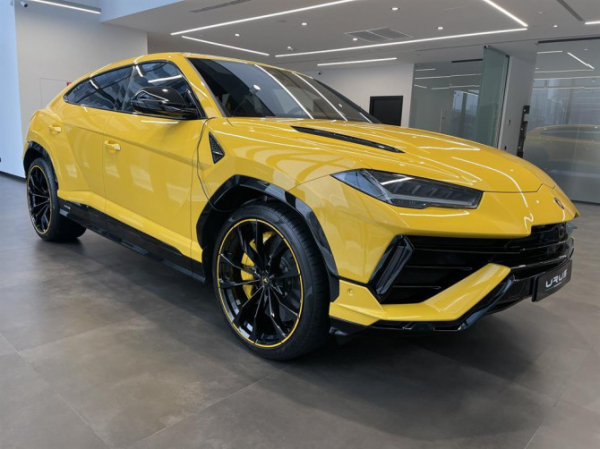 Lamborghini Urus в сентябре стал самым продаваемым люксовым автомобилем в РФ Lamborghini Urus в сентябре стал самым продаваемым люксовым автомобилем в РФ