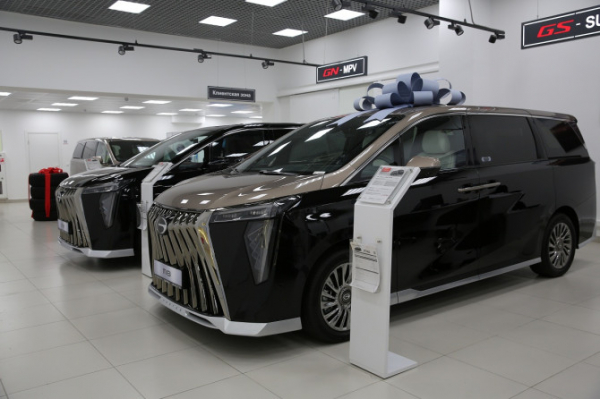 Автодилеры дали прогноз продаж на апрель