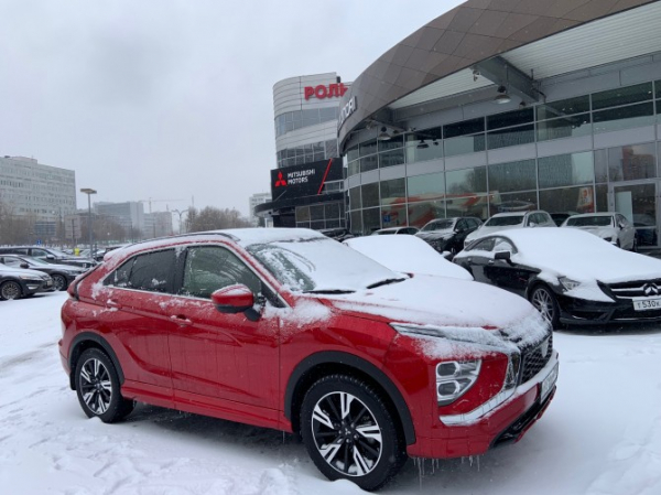 Сергей Целиков: какой Mitsubishi выбрать - Outlander или Eclipse Cross?