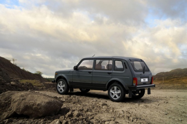 АВТОВАЗ возобновил производство внедорожников LADA Niva Legend