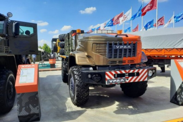 «Урал» показал прототип беспилотного грузовика «Урал» показал прототип беспилотного грузовика