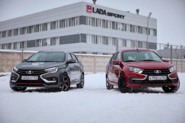 АВТОВАЗ показал новые LADA Vesta Sport и Granta Sport